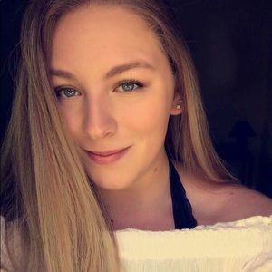 Meet your Posher, Jenna